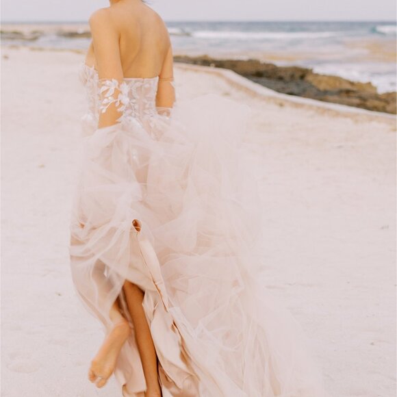 Austin Strapless Corset Tulle Wedding Gown Wtoo By Watters - Picture 5 of 7